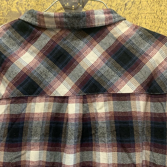 Plaid Cotton Light Flannel Button Down Shirt - Picture 6 of 7